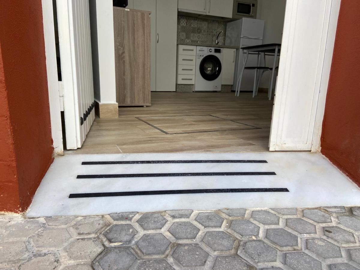 Apartamento Cruz Roja C Севиля Екстериор снимка