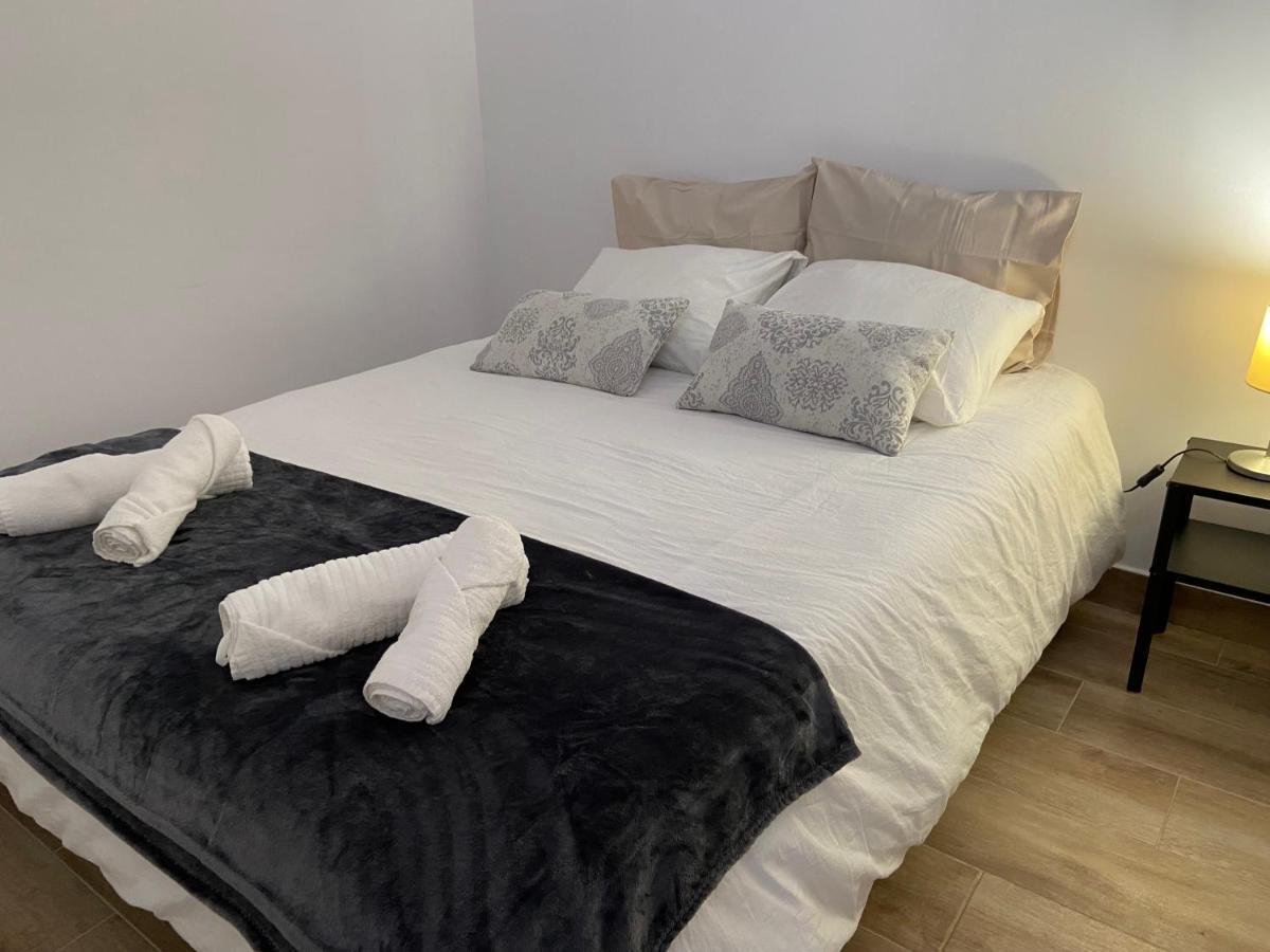 Apartamento Cruz Roja C Севиля Екстериор снимка